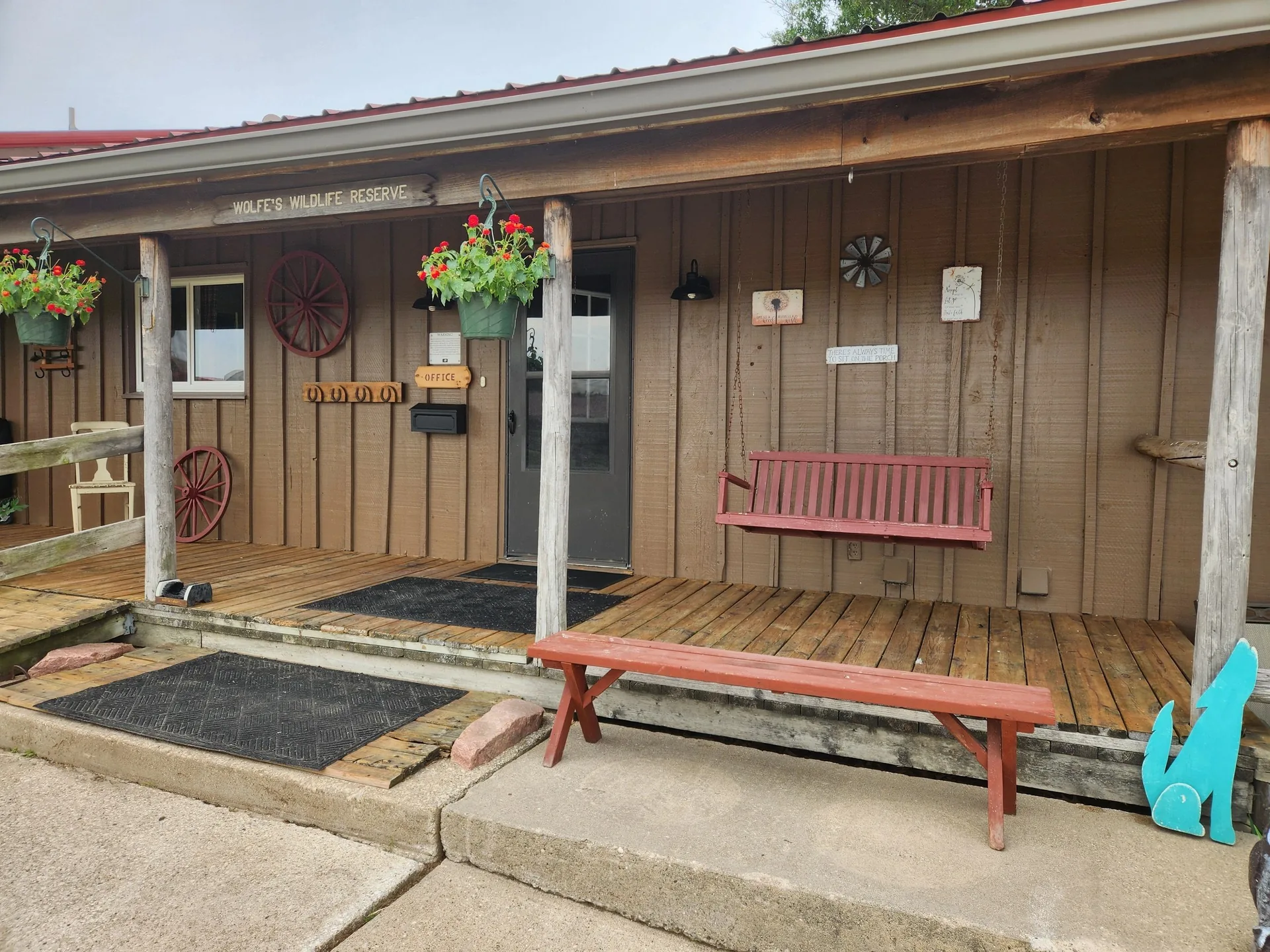 The welcoming porch at the ranch